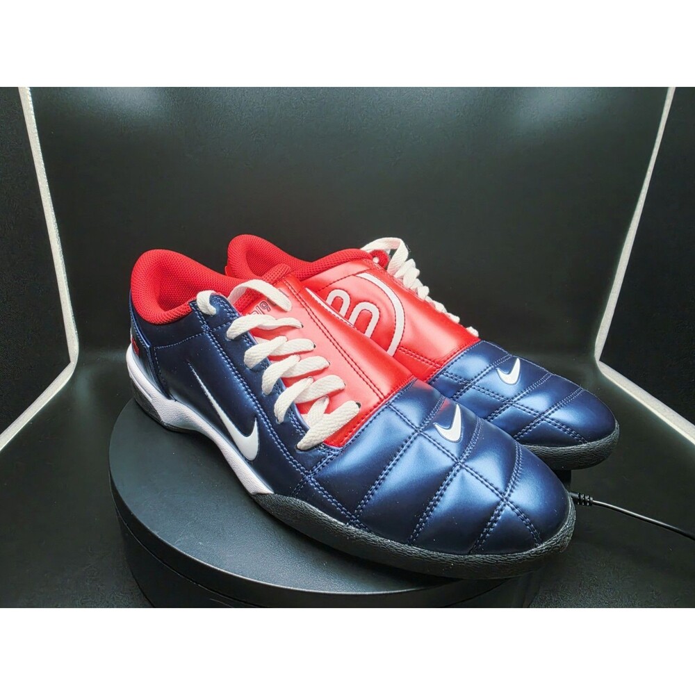 Nike Men’s Navy & Red Indoor Soccer Shoes